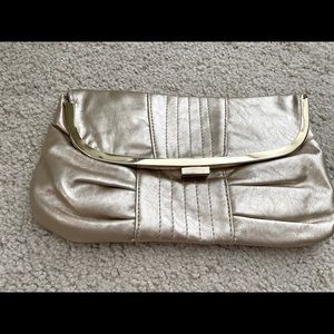 Gold clutch. Great condition. Never used.